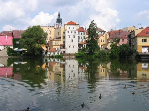 Jindřichův Hradec obnovil Husovy sady a spojil je s Masarykovým náměstím - Ekolist.cz