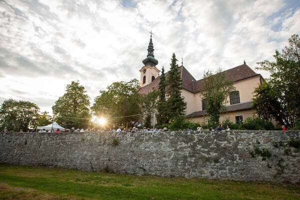 Pfarrfest mit Silbernem Priesterjubiläum – Pfarre-Traiskirchen