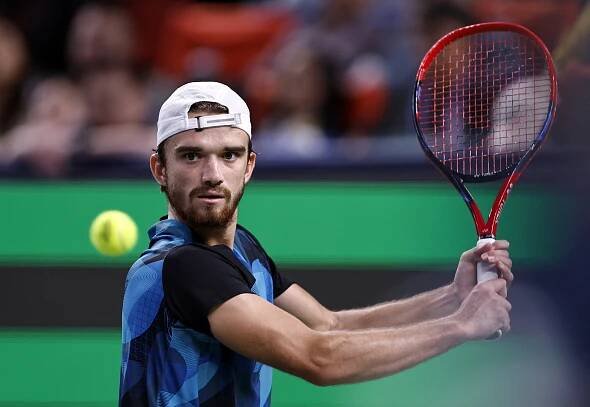 Macháč v Šanghaji porazil světovou dvojku Alcaraze. Semifinále turnaje Masters si zahraje poprvé v kariéře