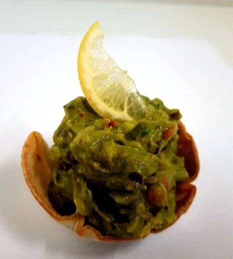 ČERSTVÉ QUACAMOLE V TORTILLE - VEG