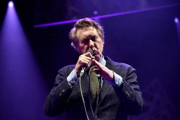 Bryan Ferry zvedl ze sedadel celé Forum Karlín