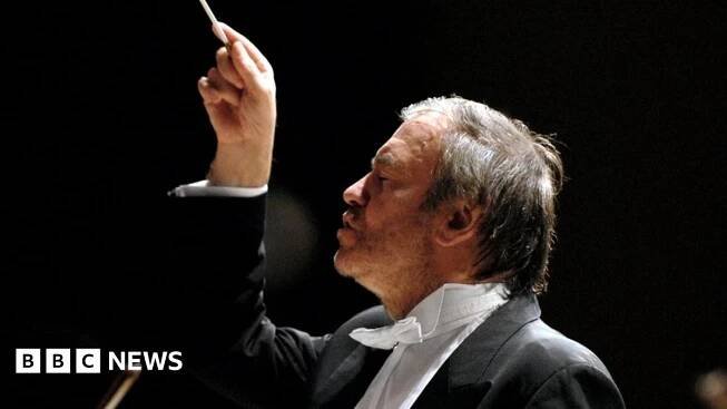 Russian conductor Valery Gergiev dropped by Munich orchestra over ties to Putin