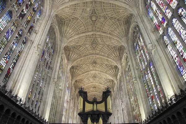 What Is Gothic Architecture, According to Design Experts