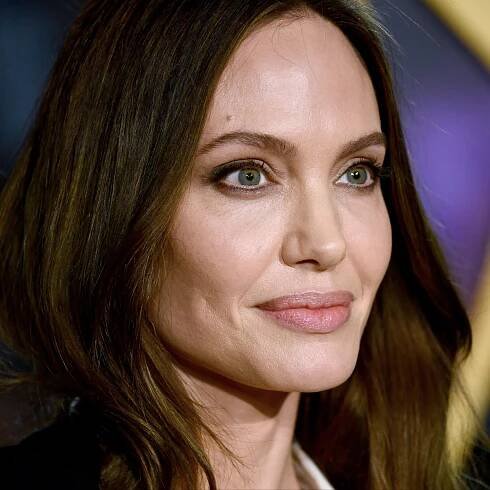 Angelina Jolie says she developed Bell’s palsy from stress of Brad Pitt divorce