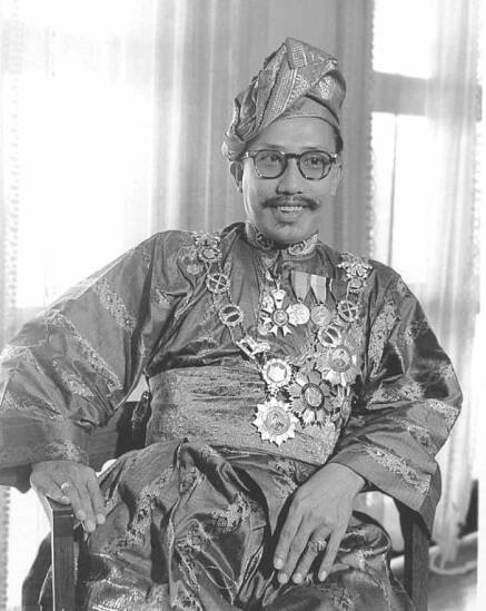 Omar Ali Saifuddin III. – Wikipedia