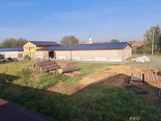 Prodej výrobně skladovacího areálu v obci Radslavice.