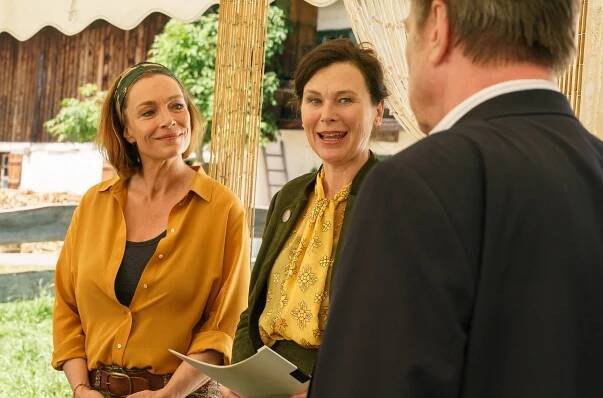 Zimmer mit Stall – Feuer unterm Dach - Z filmu - Aglaia Szyszkowitz, Bettina Mittendorfer, Rainer Will