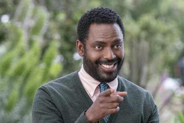 Grace a Frankie - Den D - Z filmu - Baron Vaughn