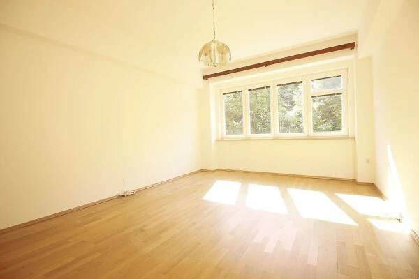 Pronájem bytu 3+1 73 m², Jerevanská, Praha, Praha