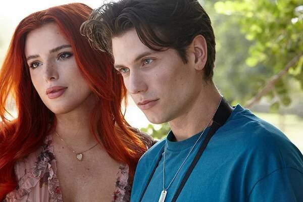 Nástrahy lásky 2 - Z filmu - Bella Thorne, Benjamin Mascolo