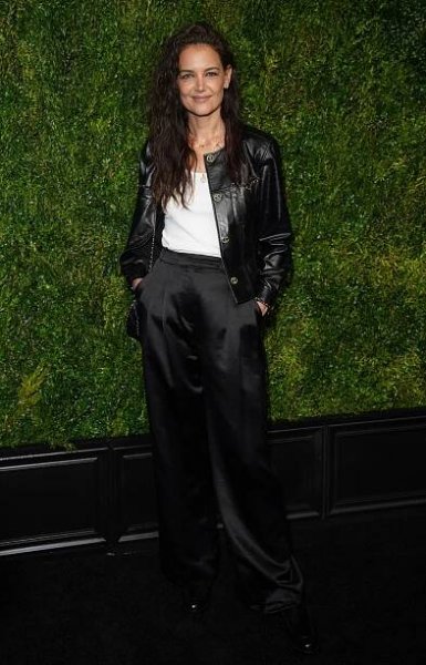 Katie Holmes: Ikona, od které můžete opisovat. Její styl je příjemně nositelný a plný nadčasových kousků