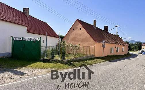 Prodej vesnického stavení s pozemkem 1977m2, Hoštice