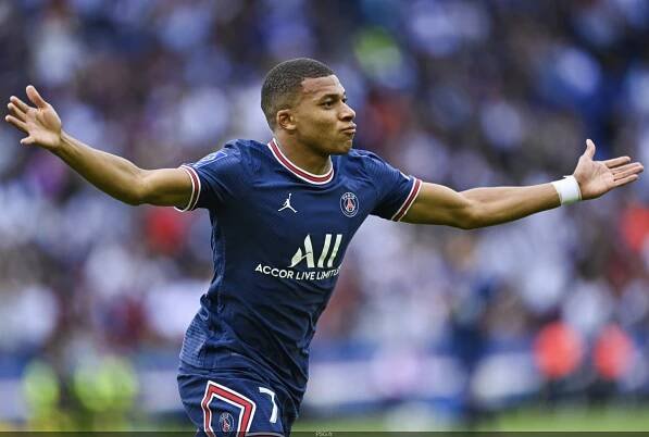 Fotbal: Kylian Mbappé v létě opustí Paris-Saint-Germain a zamíří do Realu Madrid