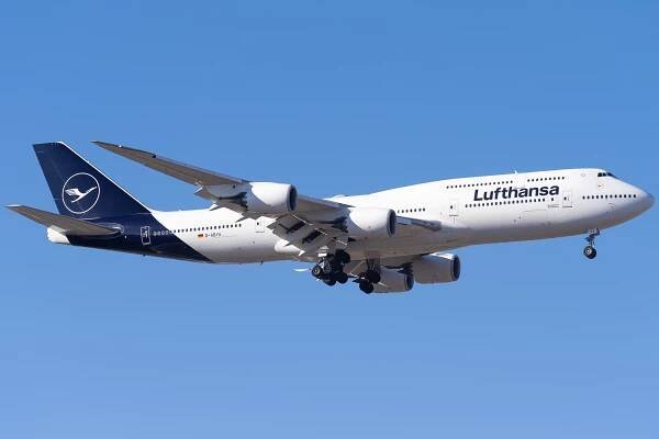 Boeing 747-8