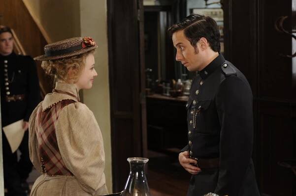 Případy detektiva Murdocha - Předbudoucí nečas - Z filmu - Sarah Gadon, Jonny Harris