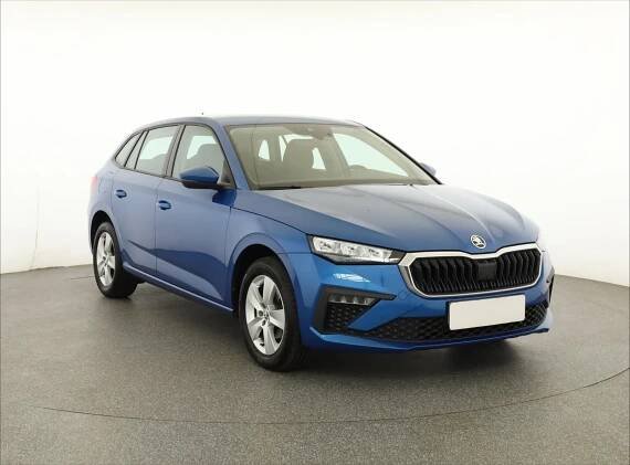 Škoda Scala 2024, 1.5 TSI, 14 730 km Hatchback, Manual, Benzín na prodej