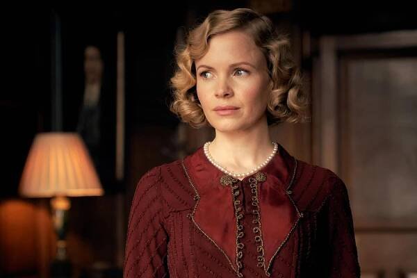 38 Facts About Kate Phillips