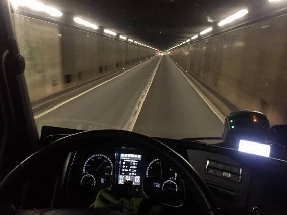 Silniční tunel Gotthard » Helenea.com