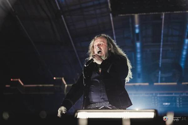 Kabát zatopil v Plzni pod kotlem, na zimním stadionu přehrál největší hity