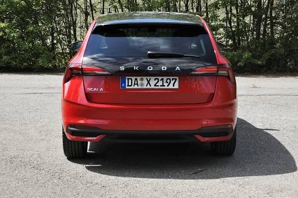 Test Škoda Scala 1,0 TSI 85 kW DSG (2024) - auto-mania.cz
