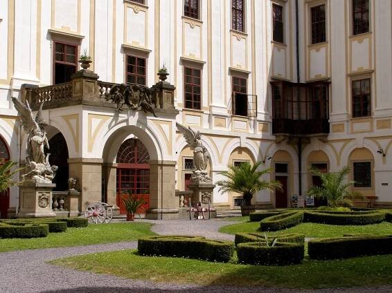 Arcibiskupský zámek - Kroměříž - České dědictví UNESCO