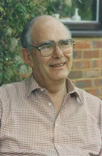 Peter Davison, Orwell Scholar on a Monumental Scale, Dies at 95