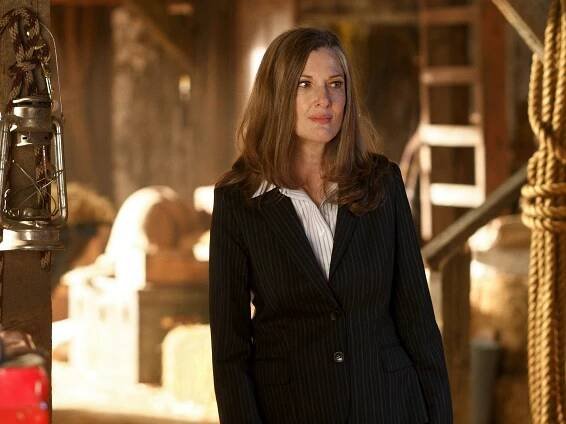Smallville - Rukojmí - Z filmu - Annette O'Toole