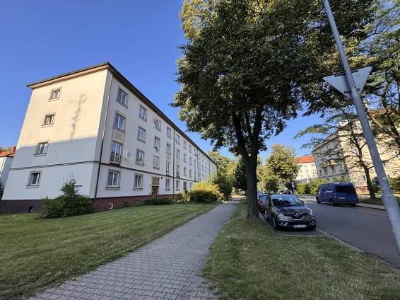 PRODEJ BYTU 2+1/54m²- PARDUBICE, DUKLA – Privátní Makléřka – Štěpánka Mimrová