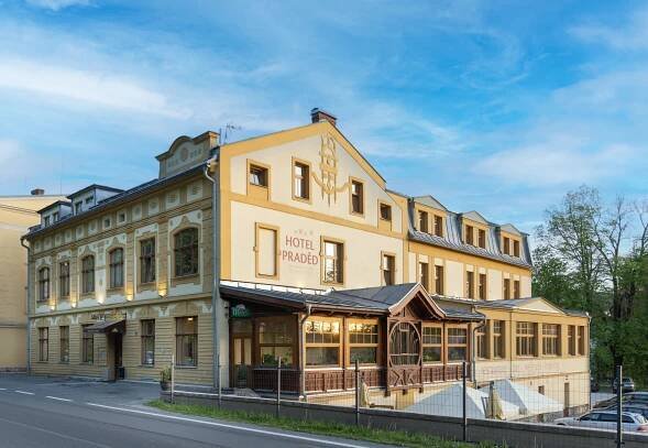Hotel a Penzion Praděd Thamm, Zlaté Hory