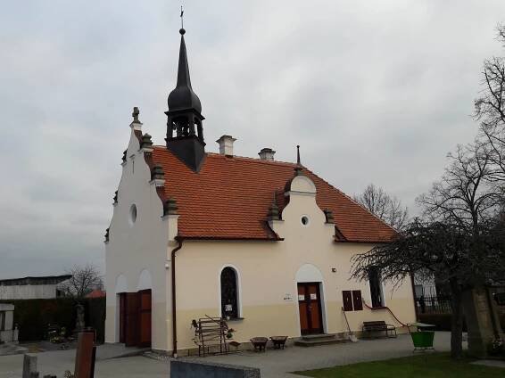 Soubor:Kaple Chlumec nad Cidlinou.jpg