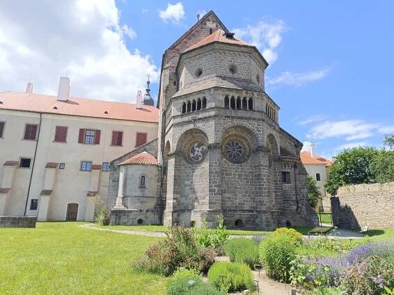 Terénní exkurze na jižní Moravě - Gymnázium Jablonec