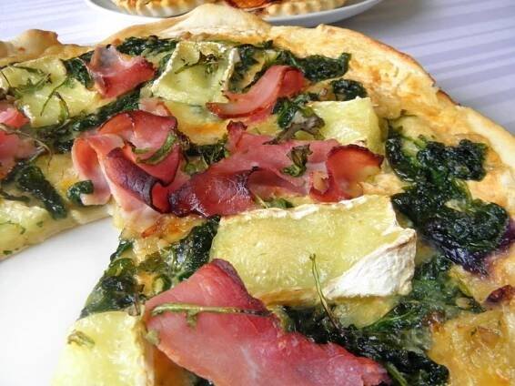 Domácí špenátová pizza