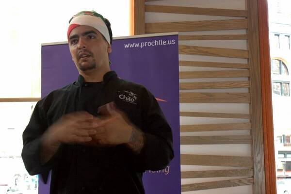 Aarón Sánchez (chef) - Wikipedia