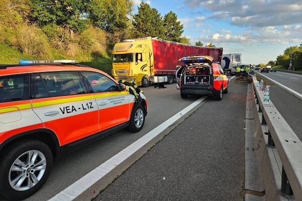 Dálnici D2 před Brnem uzavřela hromadná nehoda kamionů. Zranili se dva lidé