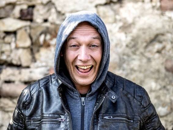 Robert Jašków: Chodím domů hodinu před půlnocí „urvanej jak borůvka“