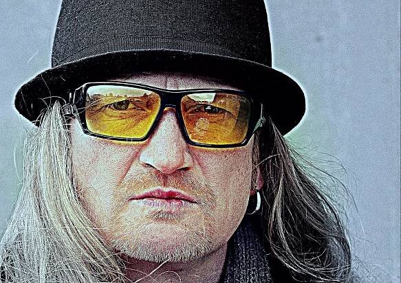 FOTO: Vláďa Šafránek bojoval s velkými zdravotními komplikacemi. – stránka 11