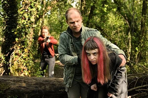 Vraždy u jezera - Kořeny minulosti - Z filmu - Matthias Koeberlin, Kea Krassau