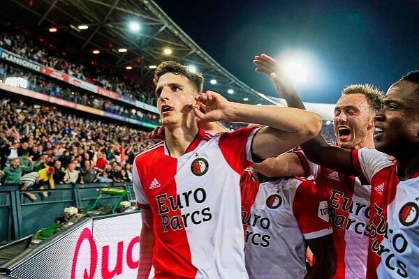 Na Feyenoord stále bez Kúdely a Koláře. Slávisty čeká tým, jenž na Čechy neumí