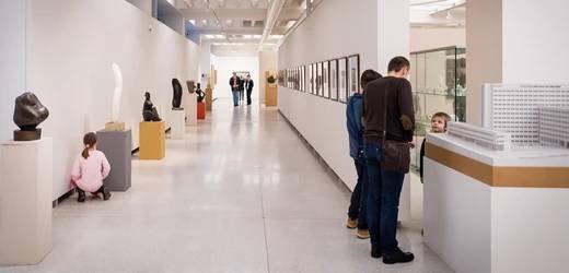 Nové výstavy v pražských galeriích otevře dnes a v nadcházejícím týdnu několik českých a zahraničních umělkyň