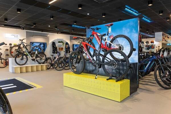 UpRise E-Bike Store - Whiteroom