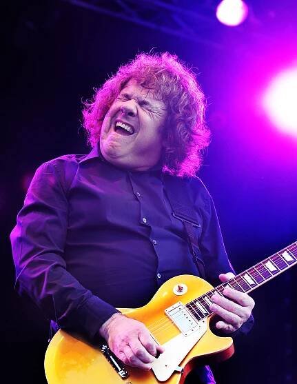 Soubor:Gary-Moore-at-Pite-Havsbad.jpg – Wikipedie