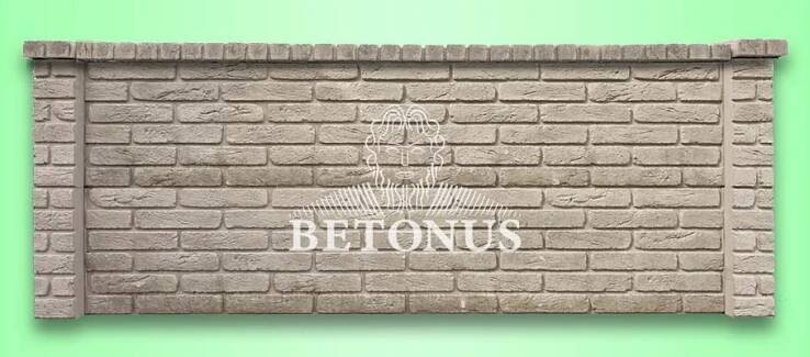 Betonový plot ve vzoru cihla šedá - BETONUS s.r.o.