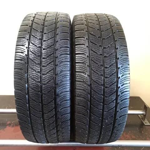 Semperit 225/70 R15C 112/110R 1x7mm 1x6,5mm (Použité)