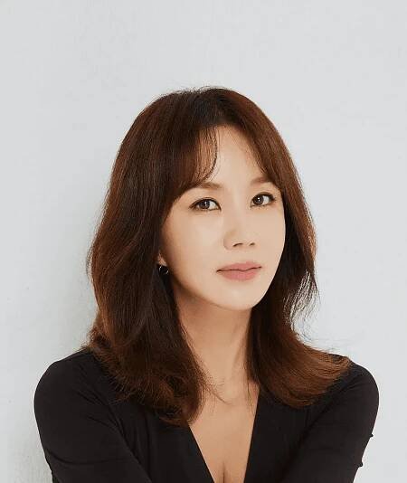 LIA KIM (김혜랑) | Bio, Artworks, Choreographies