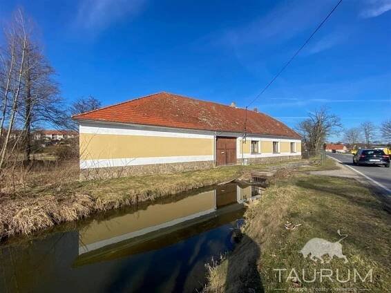 TAURUM reality PRODÁNO - Prodej RD Nová Dobev 70 - Realitní kancelář