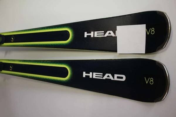 Lyže HEAD V-SHAPE V8 177cm rok 2023 - použité/zánovní