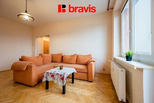 Pronájem bytu 2+1, ulice Družstevní, Brno - Řečkovice, s balkonem a pěkným výhledem - BRAVIS REALITY, s.r.o.