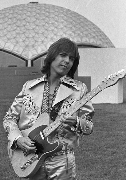 List of UK top-ten singles in 1972 - Wikipedia