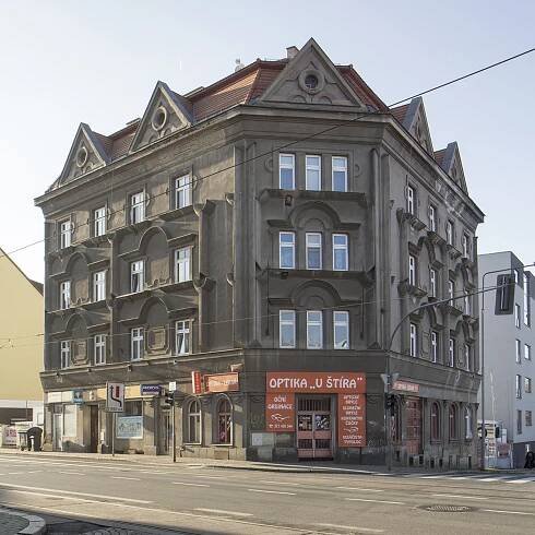 Obytný a obchodní dům Západočeského konsumního družstva | Objekty | Plzeňský architektonický manuál