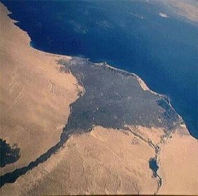 | U Nilu vědci našli 3 000 let staré kameny. Nález přepsal historii! Jedná se o geniální stavby